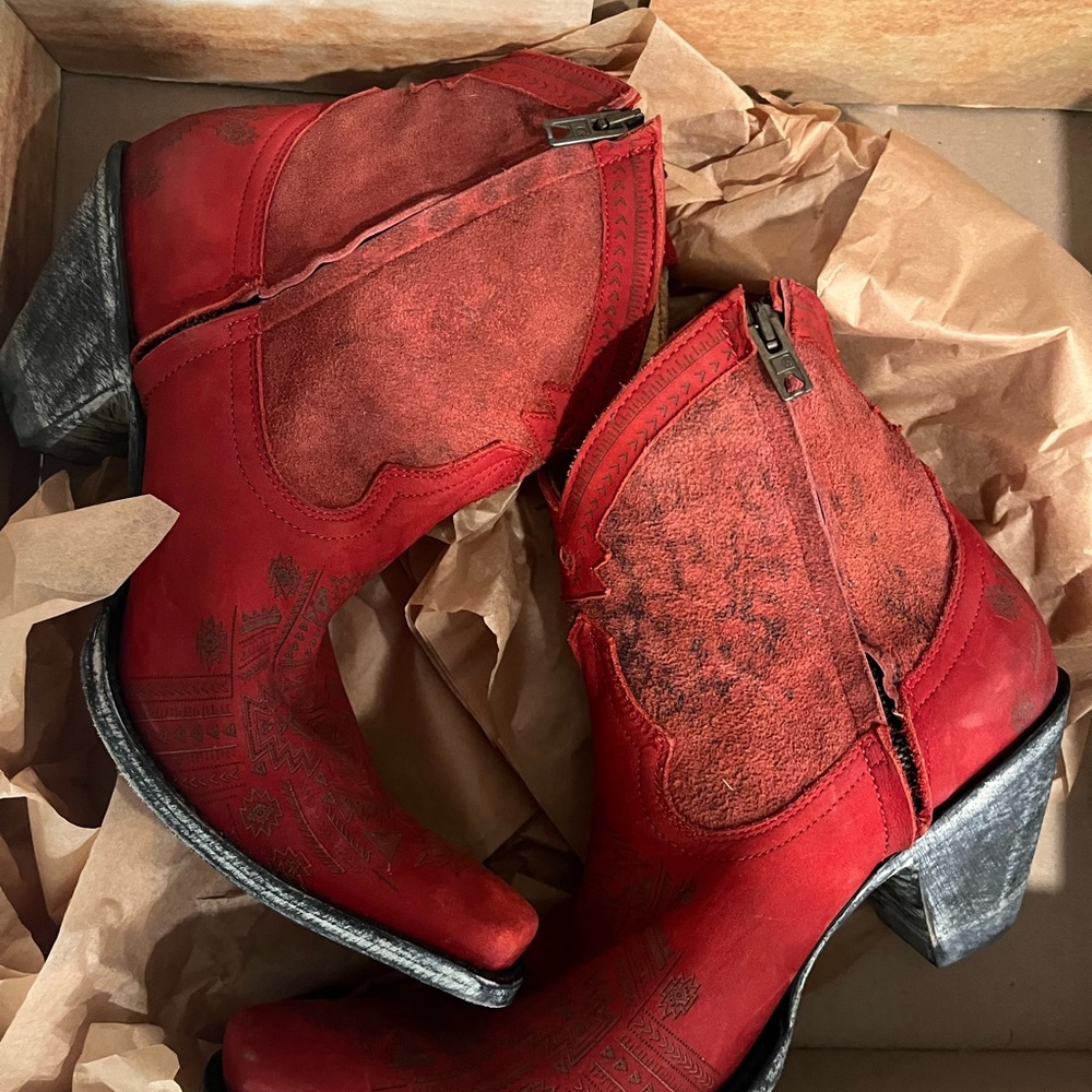 Old Gringo Short Cowgirl Boots. Athena